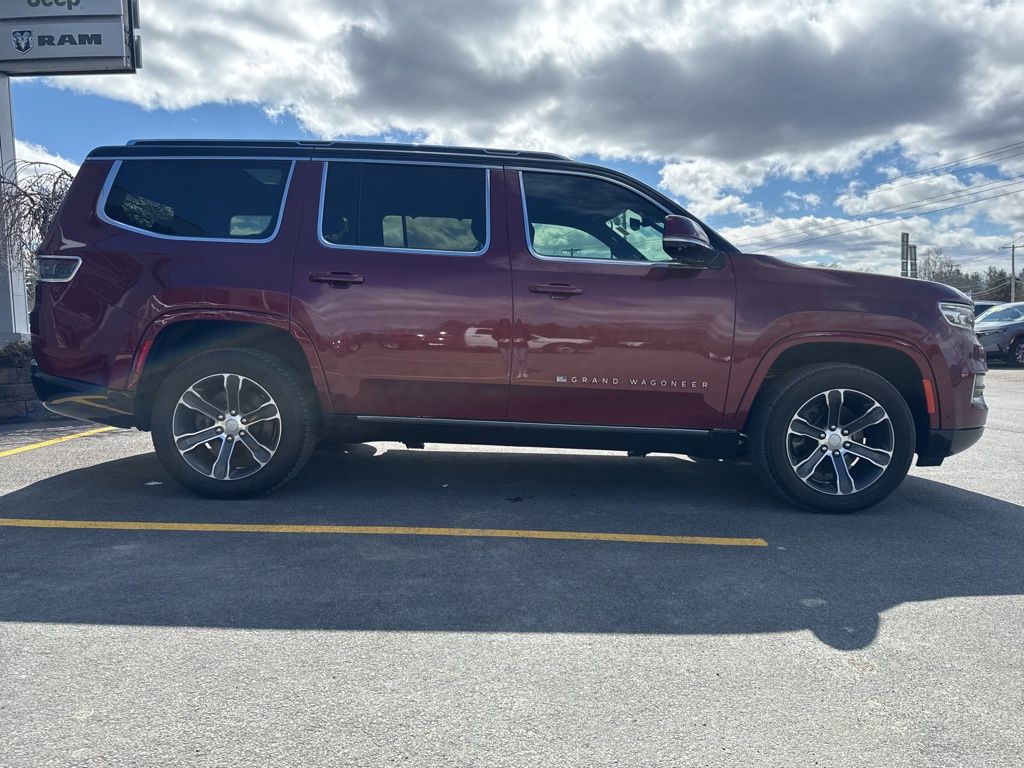 View vehicle photo 2