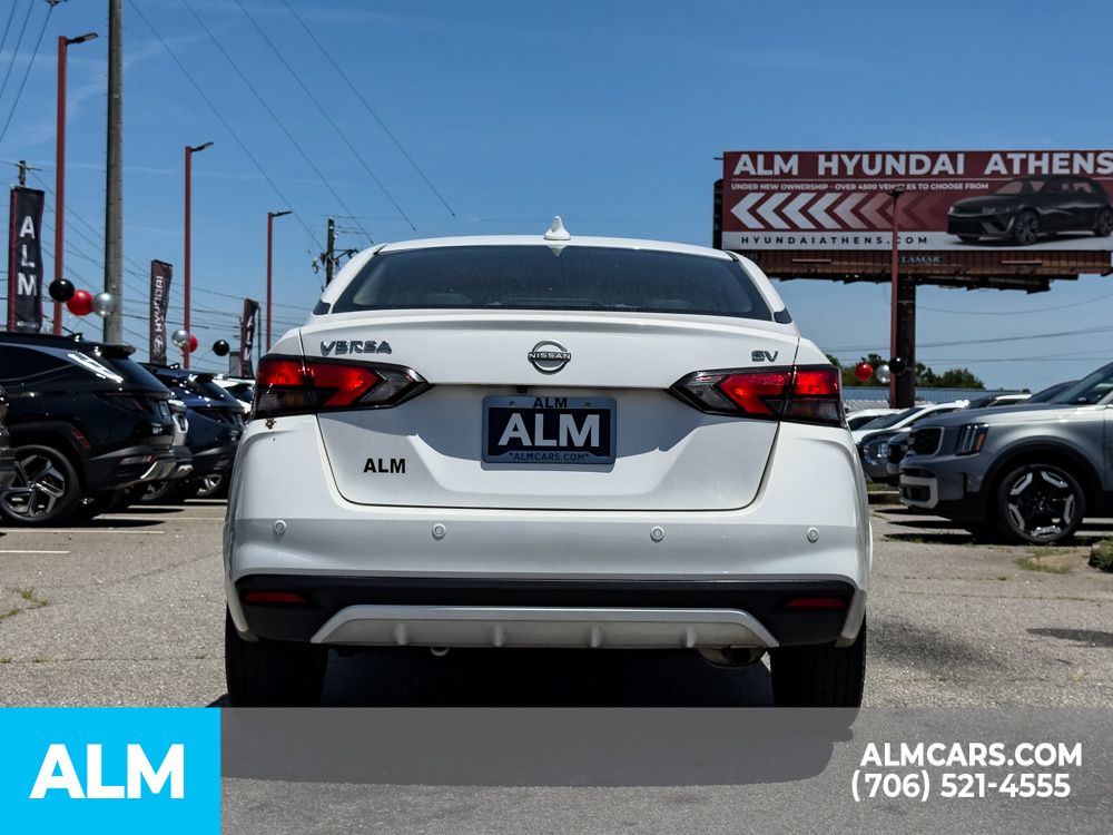 Used 2024 White Nissan 1.6 SV image 5