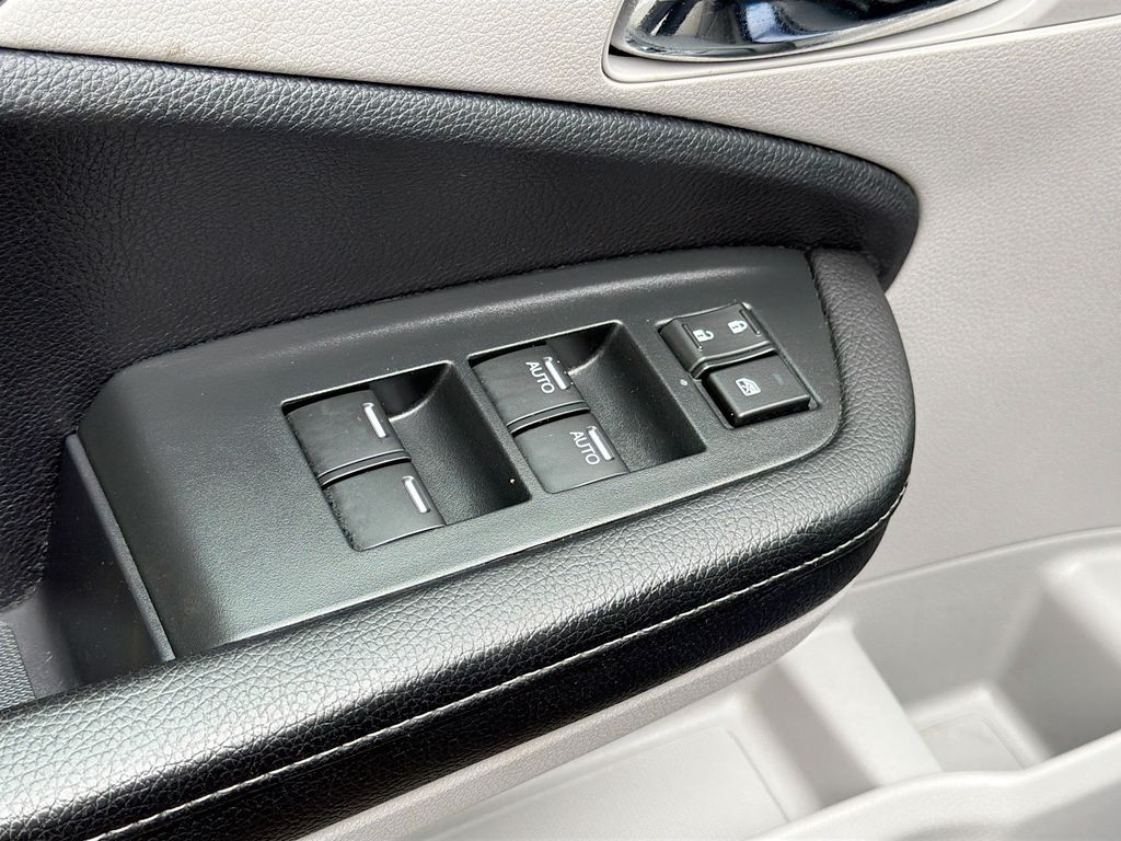 Used 2023 Blue Honda RTL image 17
