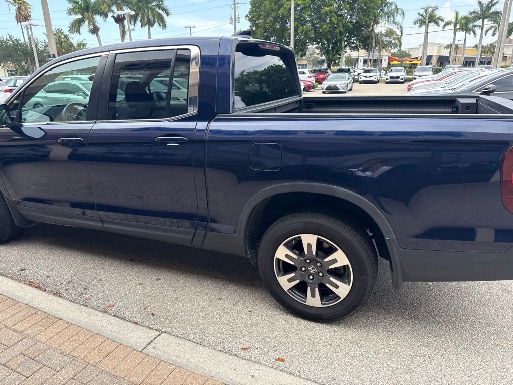 Used 2017 Blue Honda RTL image 7