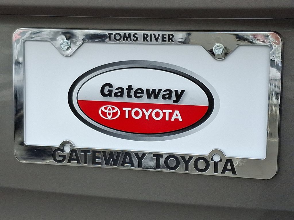 2004 Toyota Sienna CE 30