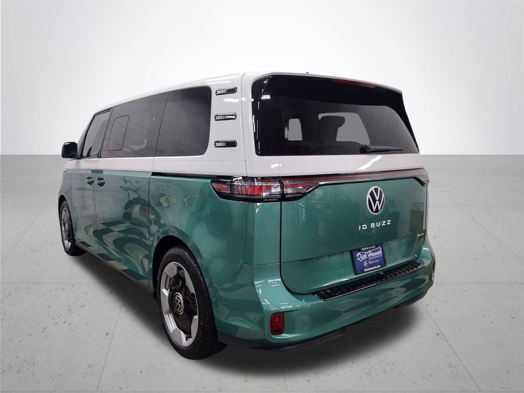 2025 Volkswagen ID. Buzz Pro S Plus