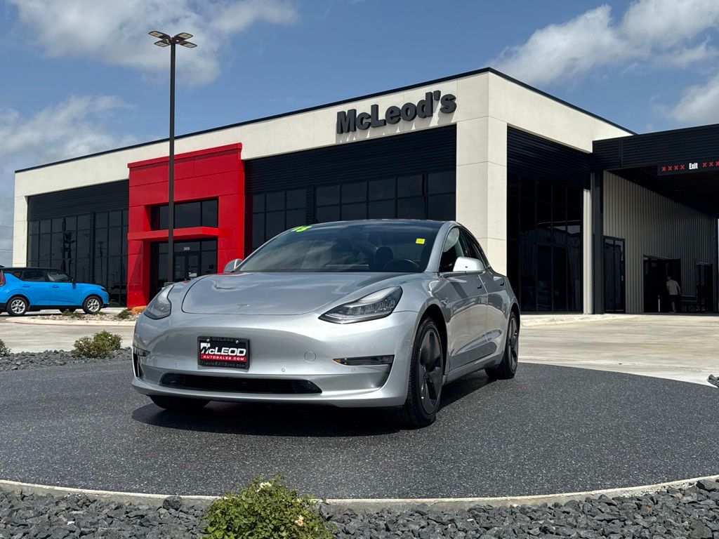 White 2018 Tesla Model 3 All-Wheel Drive 1-Speed Automatic