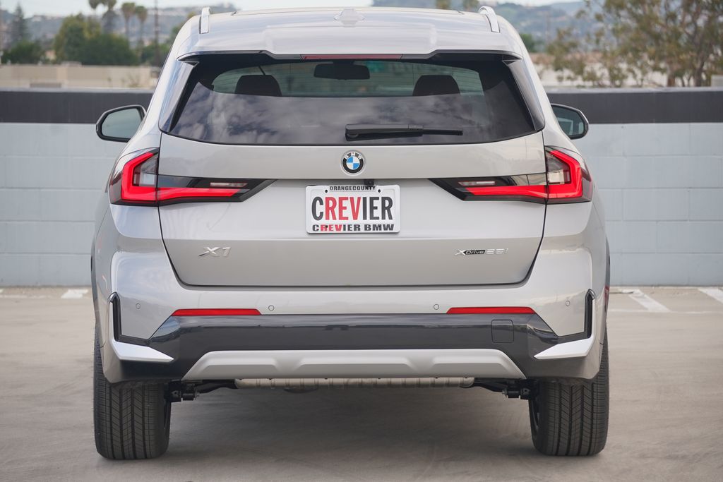 Thumbnail: 2026 BMW X1 - 6