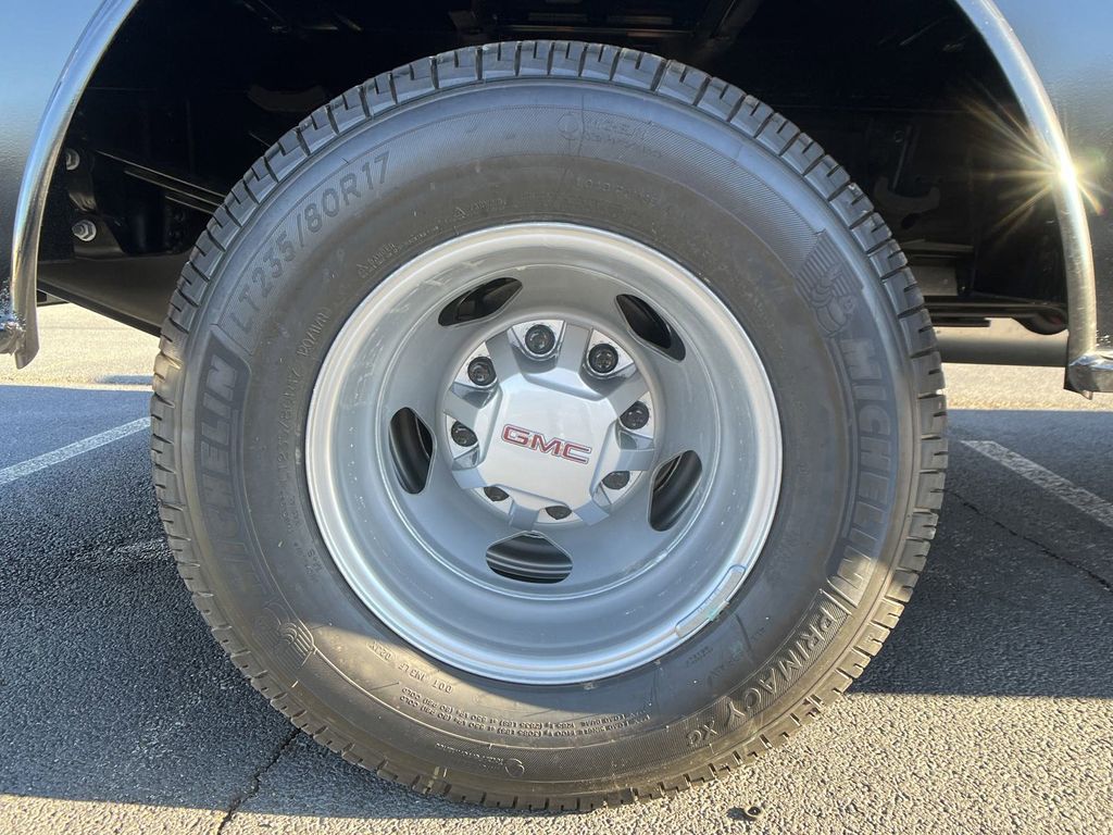 new 2025 GMC Sierra 3500HD car, priced at $55,218