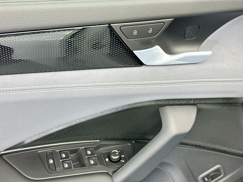 Thumbnail: 2026 Volkswagen Tiguan - 21