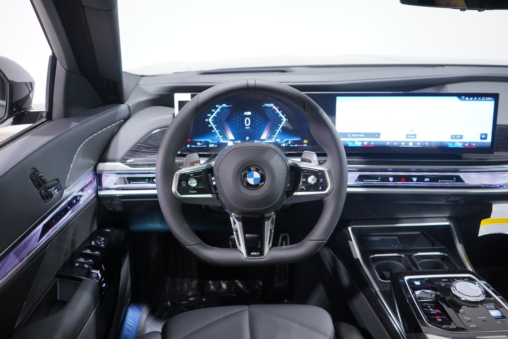 Thumbnail: 2026 BMW 7 Series - 12