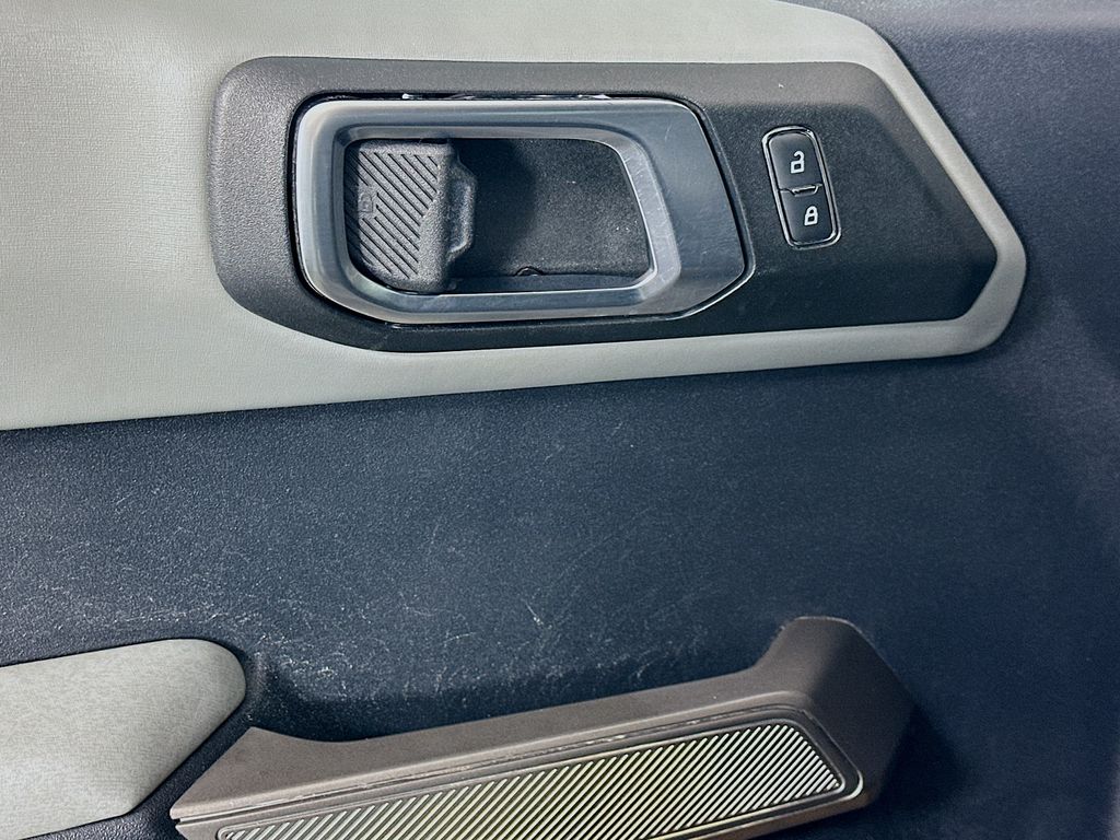 Thumbnail: 2022 Ford Bronco - 18