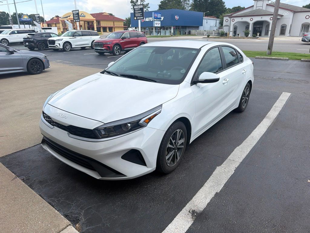 2024 Kia Forte LXS FWD