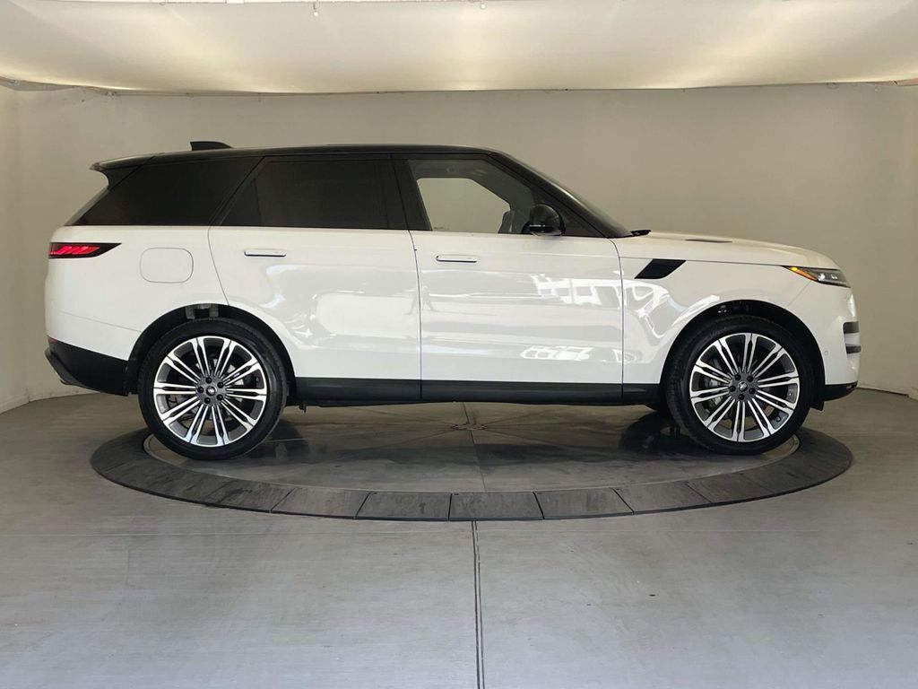 2024 Land Rover Range Rover Sport SE - 7