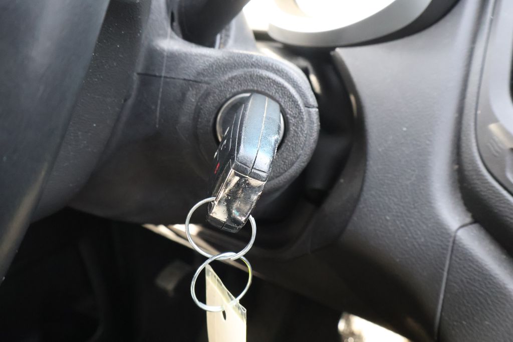 Thumbnail: 2017 Chevrolet Equinox - 25