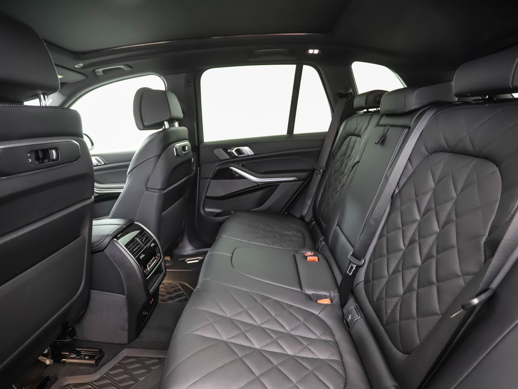Thumbnail: 2026 BMW X5 - 22