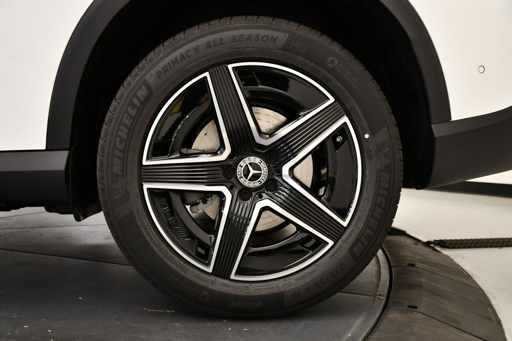 Thumbnail: 2026 Mercedes-Benz GLC - 14