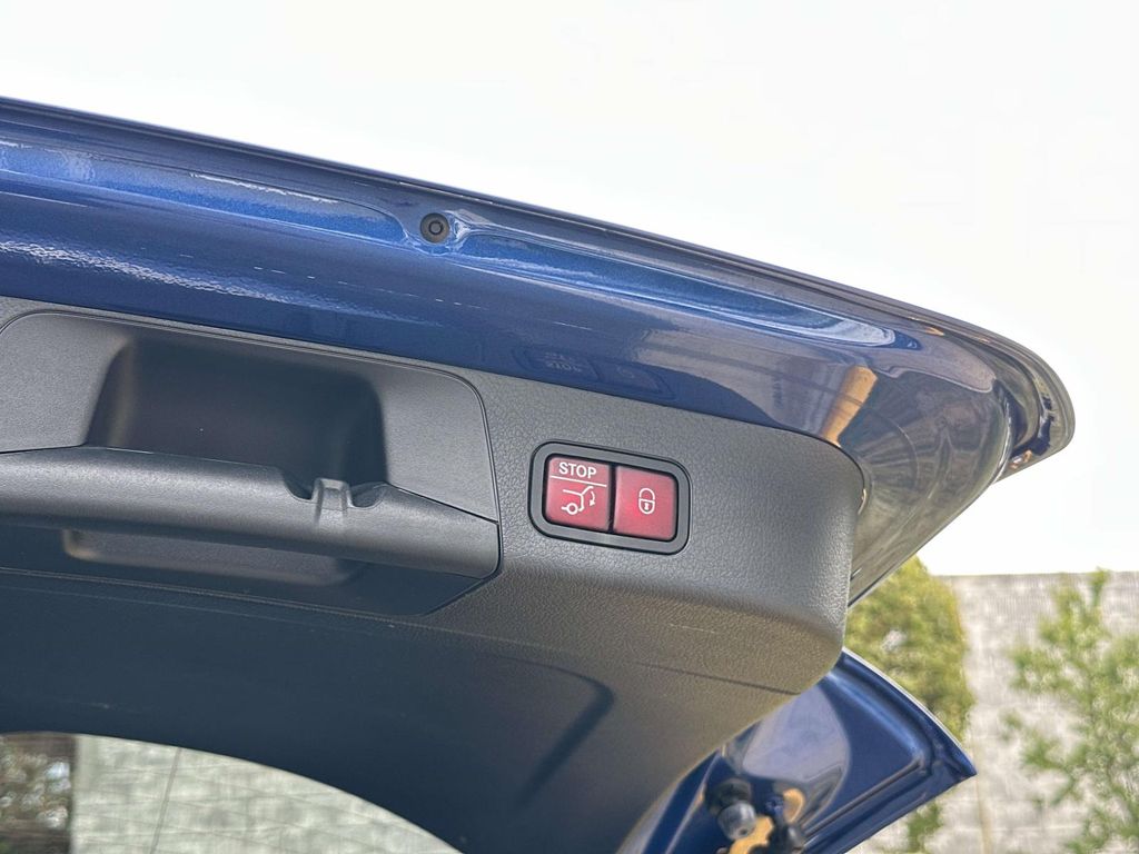 Thumbnail: 2024 Mercedes-Benz GLB - 29