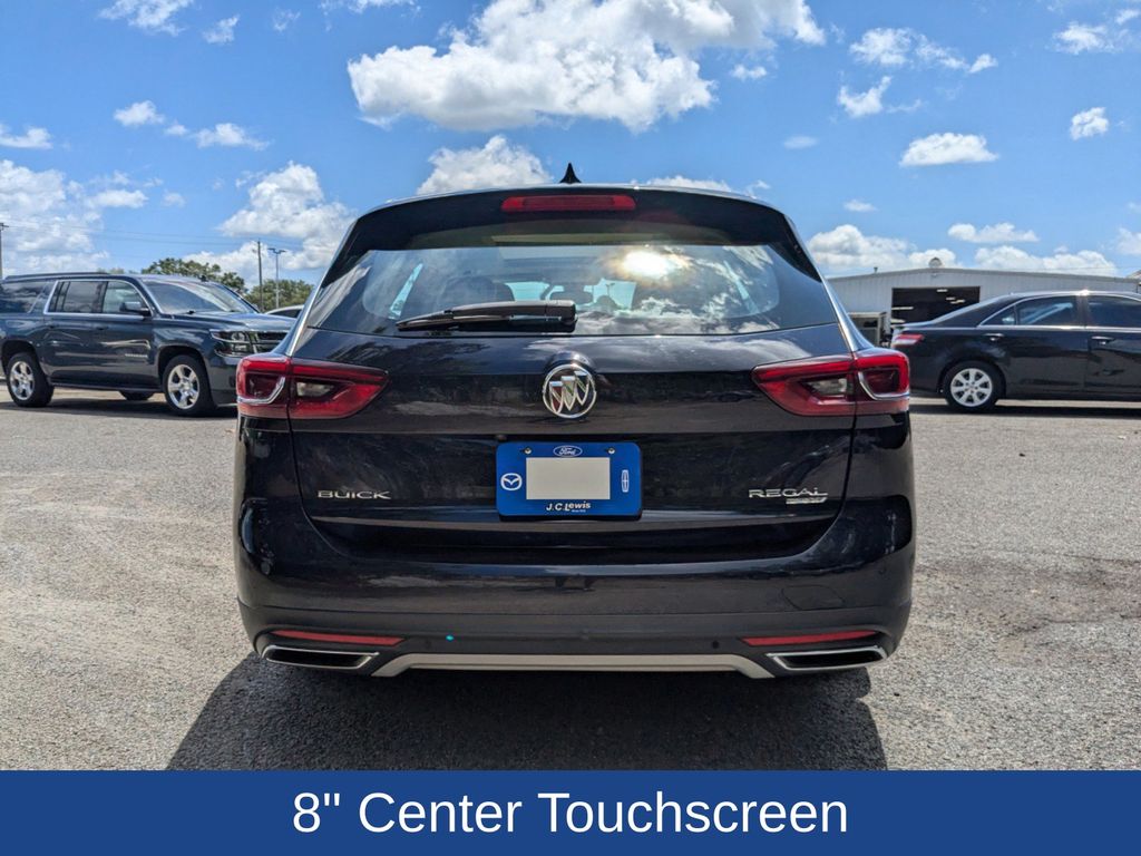 2018 Buick Regal TourX Essence