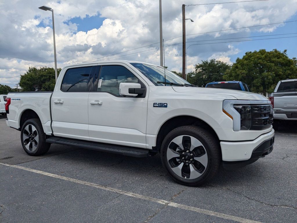 2025 Ford F-150 Lightning Platinum