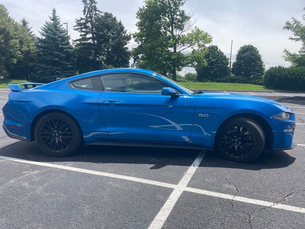 Used 2019 Blue Ford GT Premium image 5