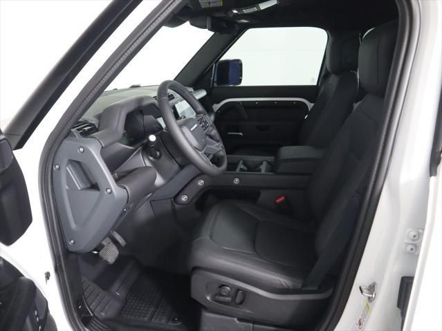 Thumbnail: 2025 Land Rover Defender - 21