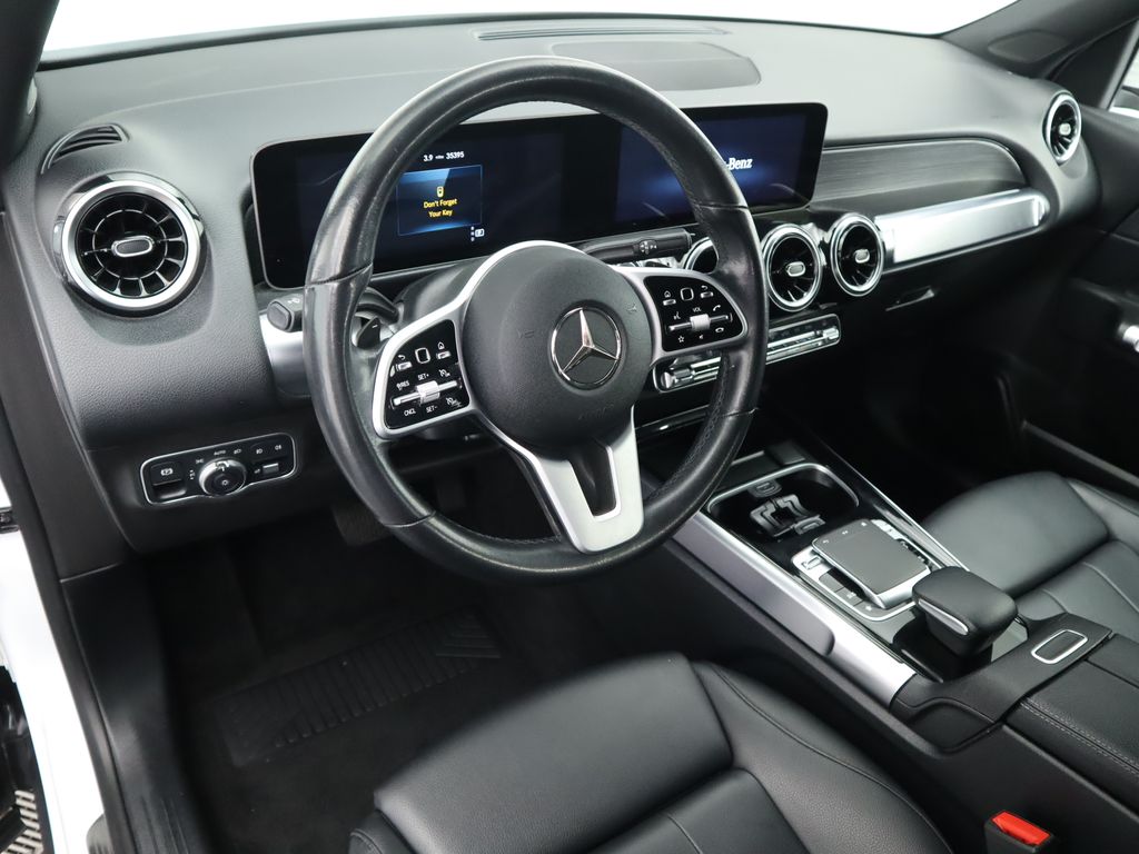 2020 Mercedes-Benz GLB 250 9