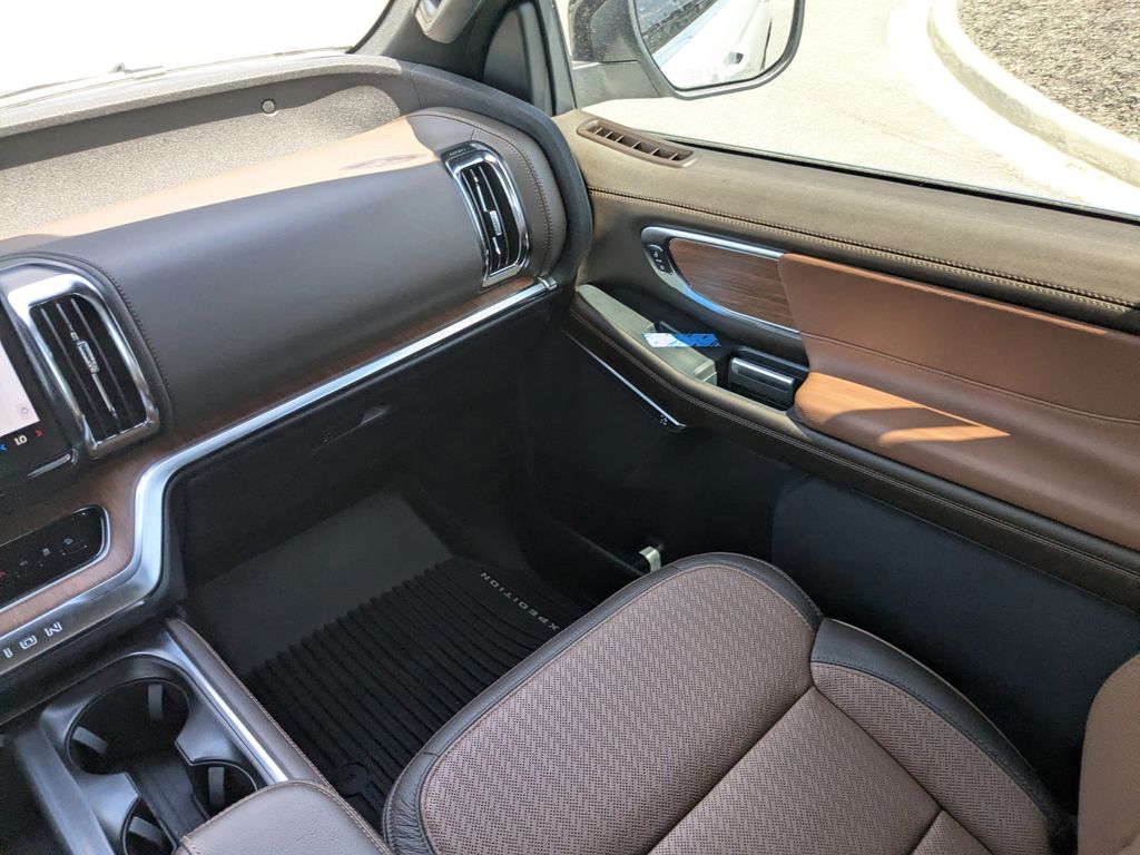 2026 Ford Expedition King Ranch