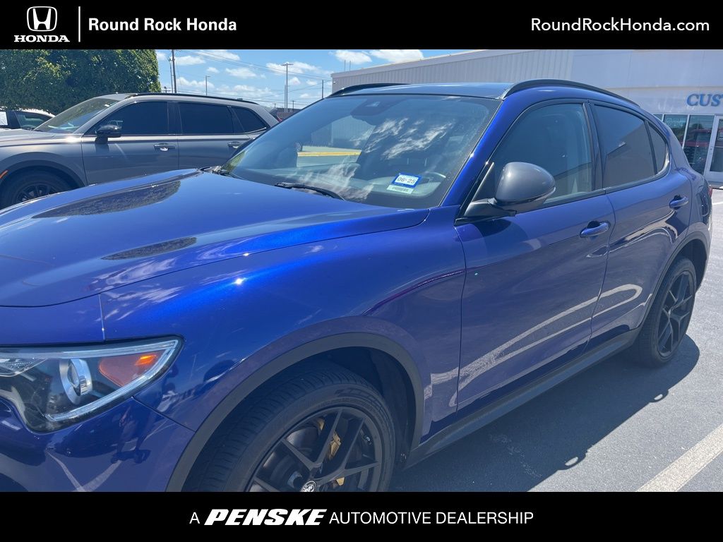 Thumbnail: 2020 Alfa Romeo Stelvio - 1