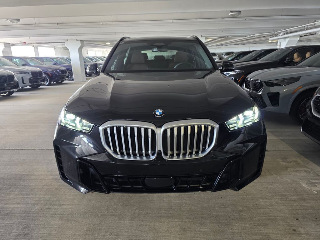 New 2026 Black BMW sDrive40i image 2