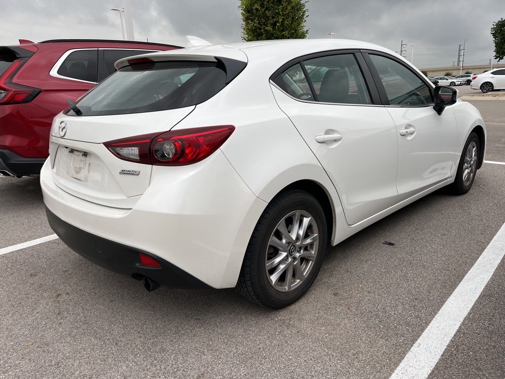 2016 Mazda Mazda3 i Grand Touring 3