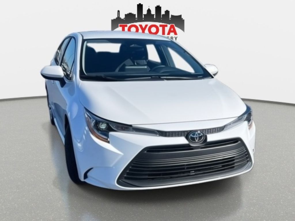 2025 Toyota Corolla LE FWD