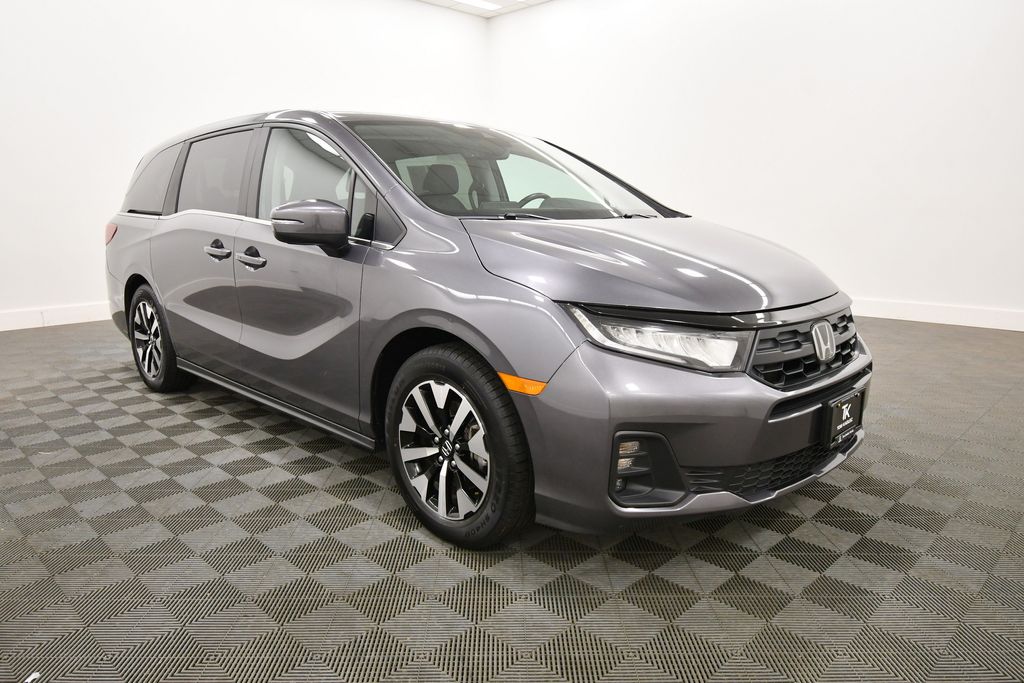 Used 2025 Honda Odyssey Van