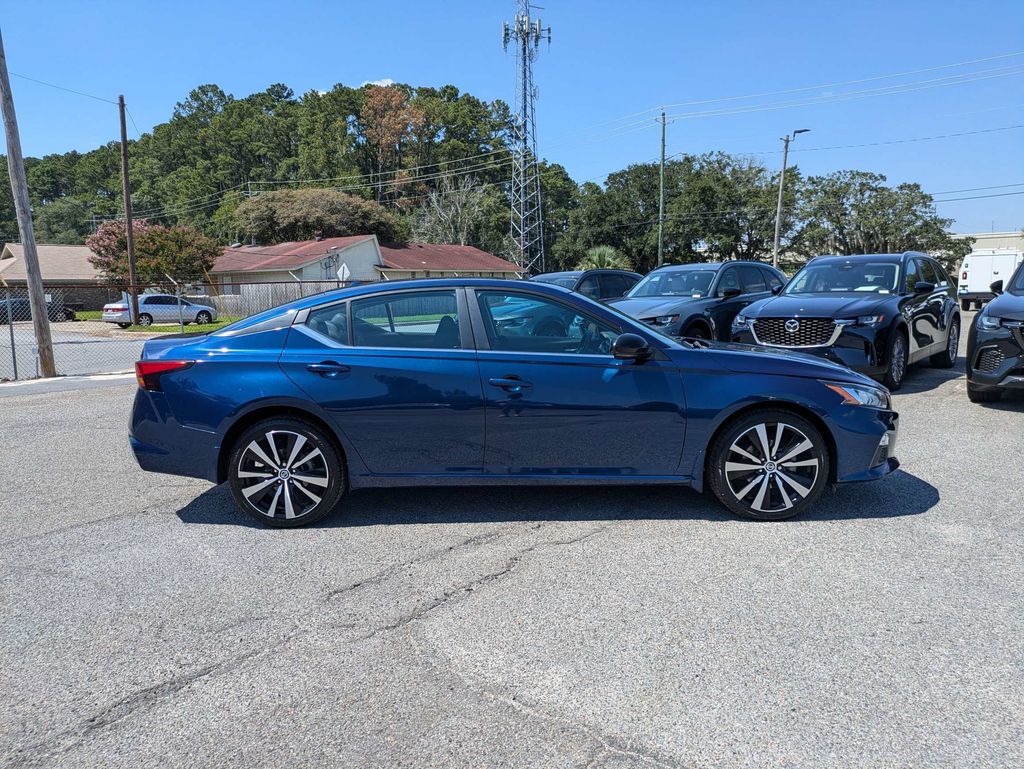 2020 Nissan Altima SR