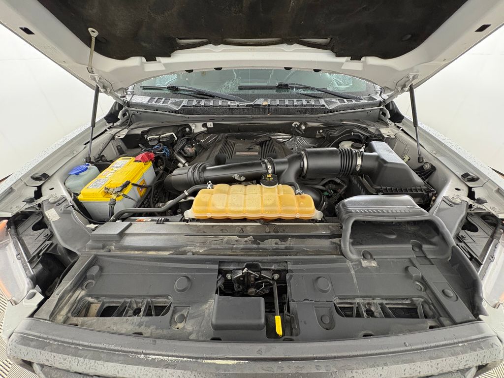 Used 2017 White Ford Raptor image 32