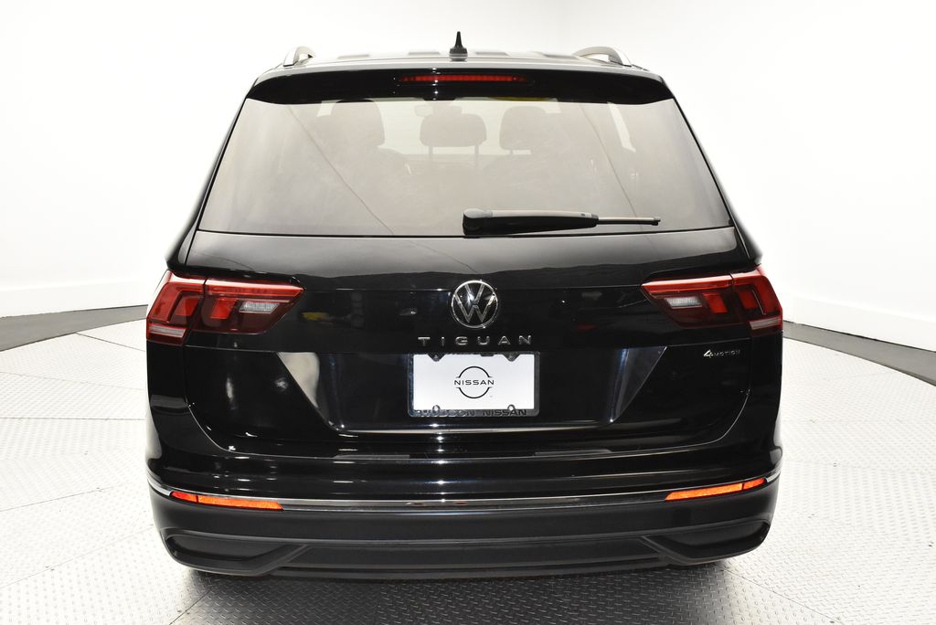 Thumbnail: 2024 Volkswagen Tiguan - 6
