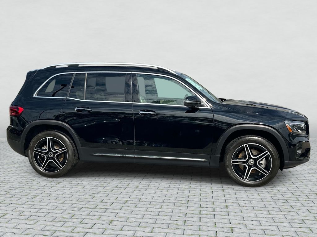 Thumbnail: 2026 Mercedes-Benz GLB - 4