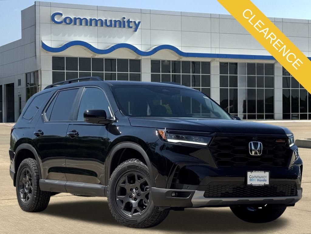 2025 Honda Pilot TrailSport Black at AutoSavvy Houston Northwest