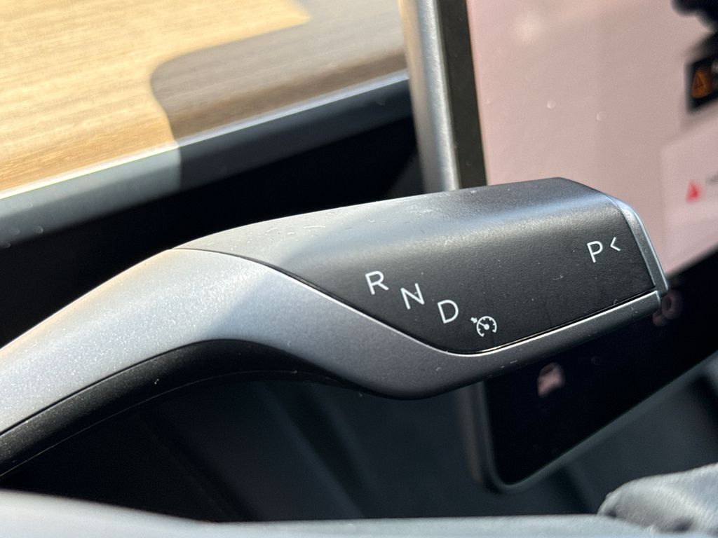 Used 2023  Tesla Performance image 20