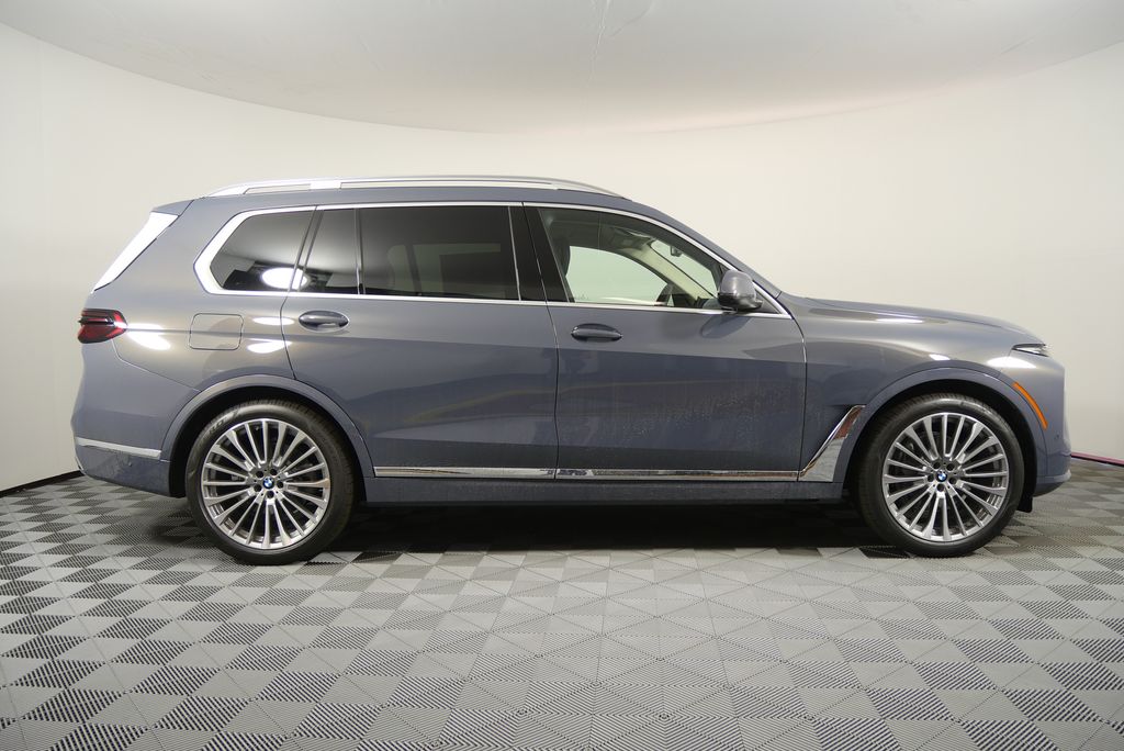 Thumbnail: 2026 BMW X7 - 2