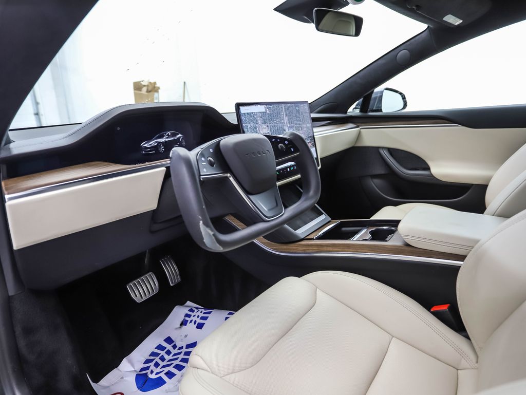 Thumbnail: 2021 Tesla Model S - 10