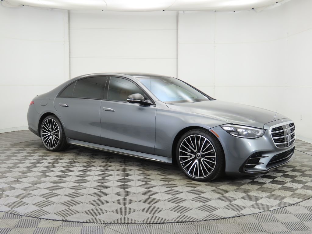 Thumbnail: 2023 Mercedes-Benz S-Class - 3