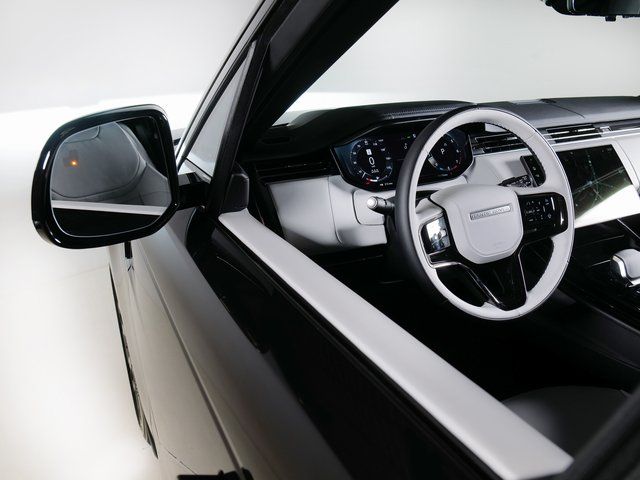 New 2027 Black Land Rover Dynamic SE image 23
