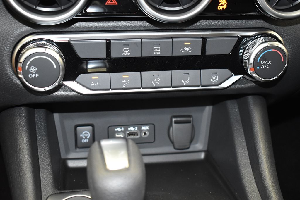 Thumbnail: 2025 Nissan Sentra - 20