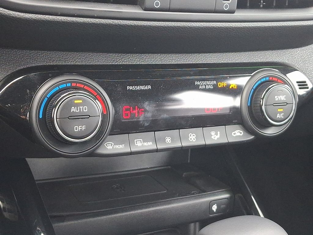 Thumbnail: 2023 Kia Forte - 16