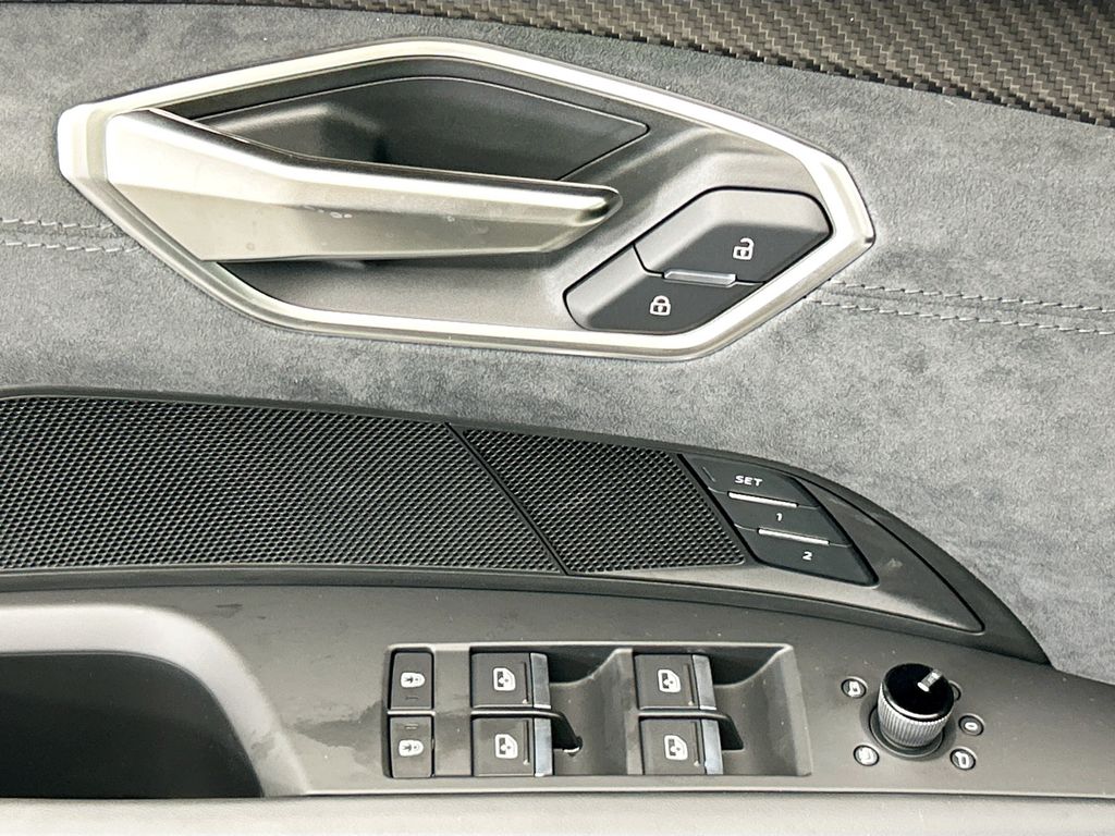 Thumbnail: 2026 Audi e-tron GT - 22