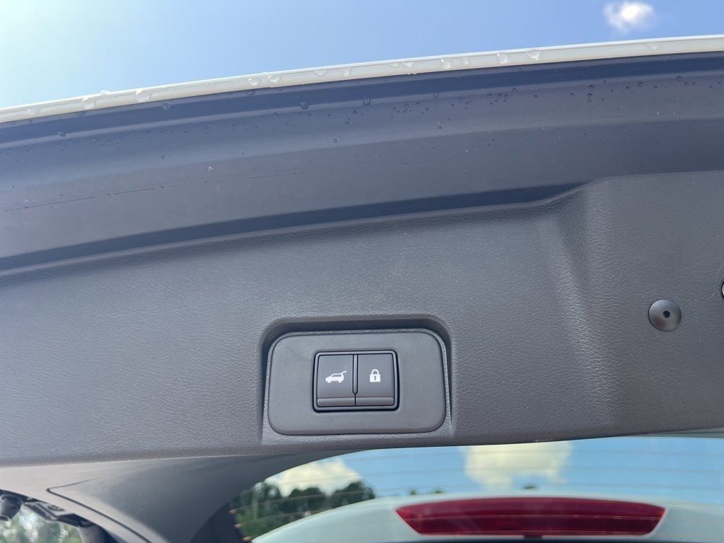 2025 Everest White Pearl Nissan Rogue Rock Creek AWD SUV