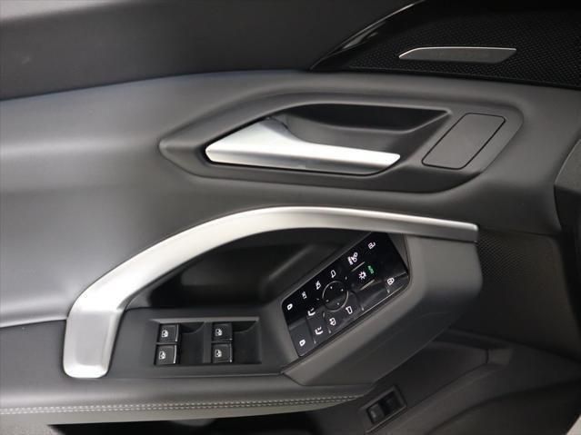 Thumbnail: 2025 Audi Q5 - 25