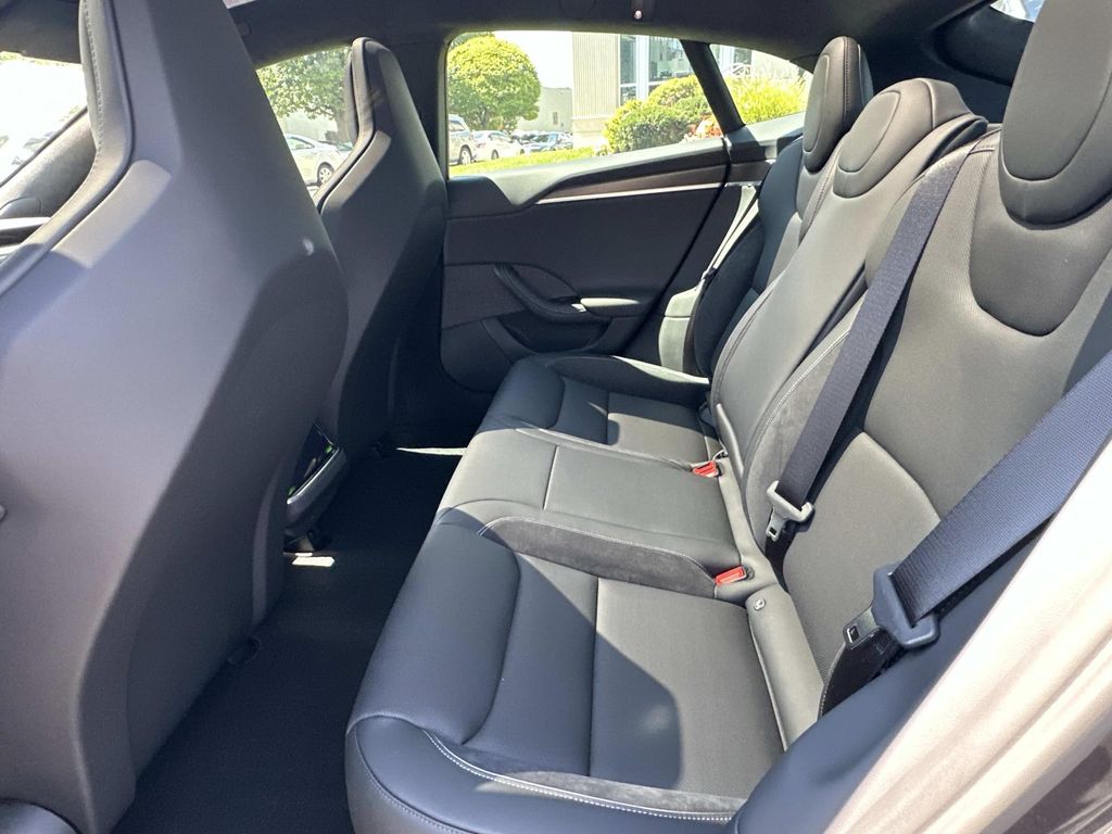 Thumbnail: 2026 Tesla Model S - 14