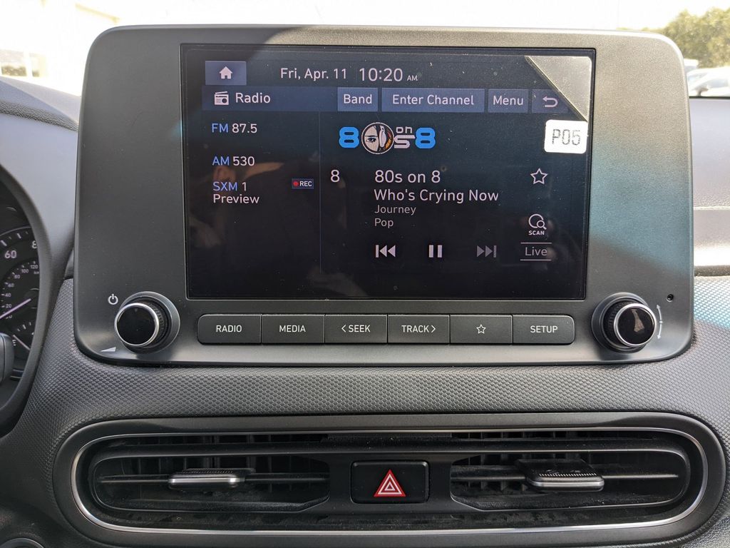 2022 Hyundai Kona SEL - Photo 17