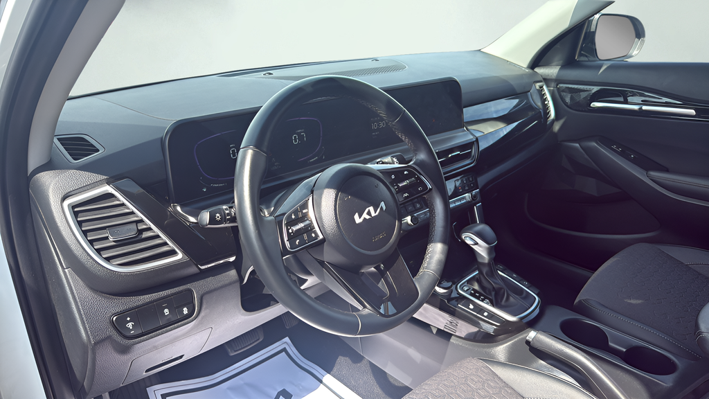Used 2025 Kia Seltos SUV