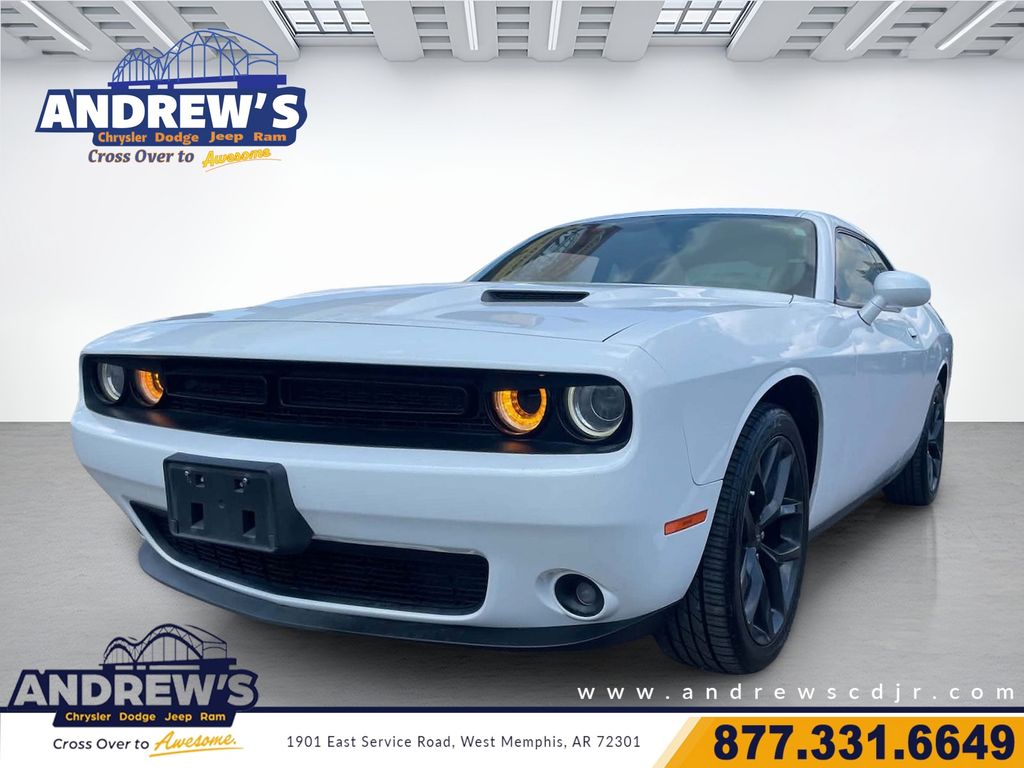  2020 Dodge Challenger SXT RWD   