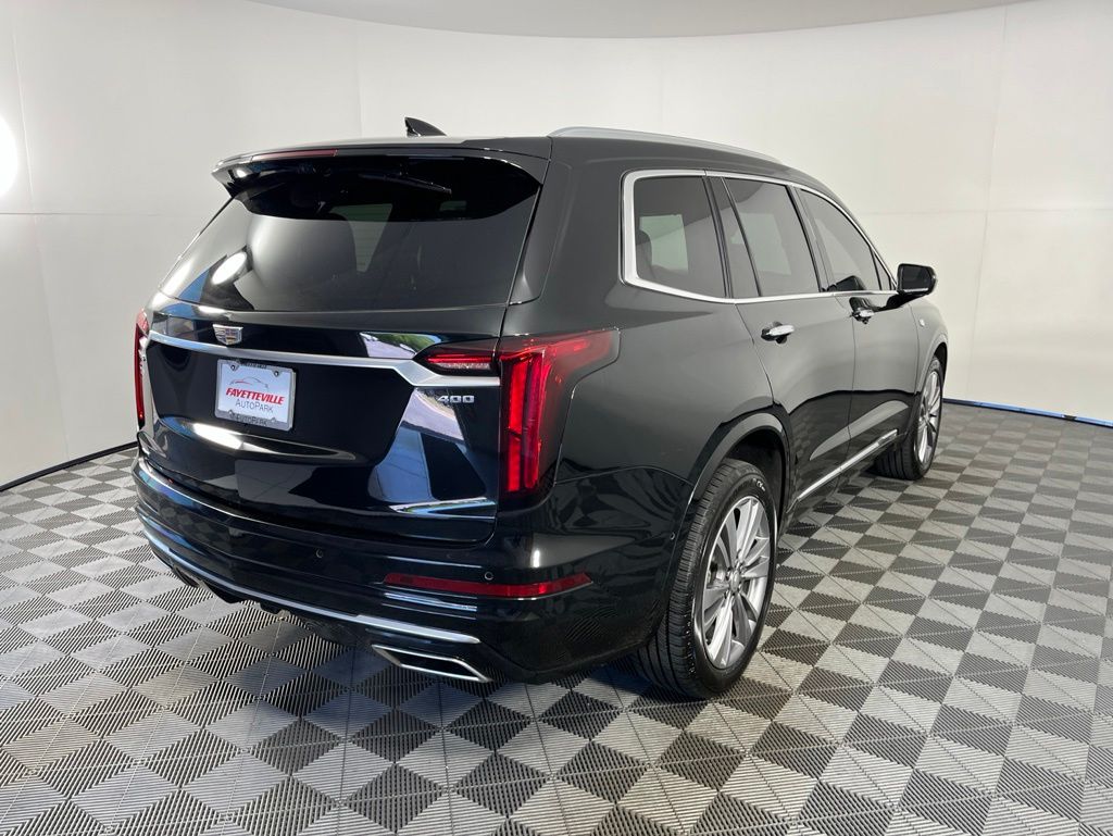 Thumbnail: 2020 Cadillac XT6 - 21