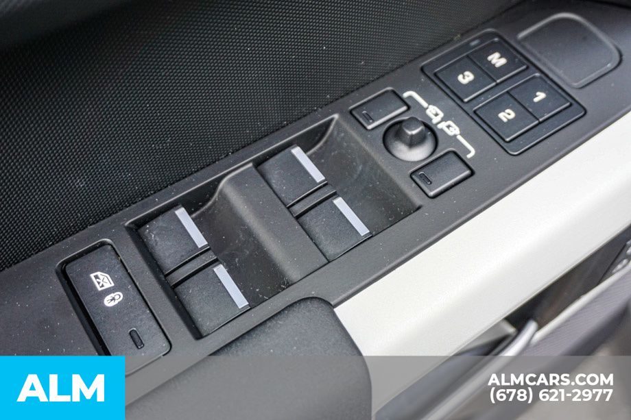 Used 2024 Black Land Rover S image 50